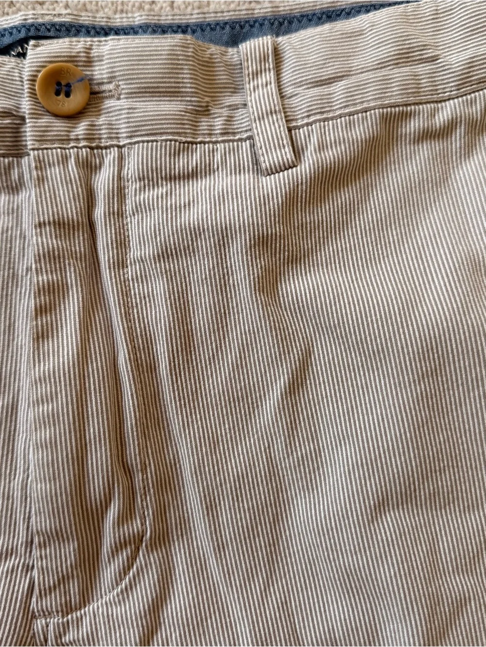 BANANA REPUBLIC Men’s Gray Striped Chinos Shorts Sz 33